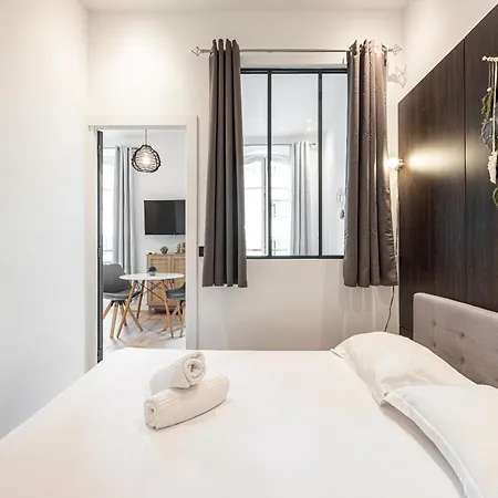 Cozy 1 Bdr Downtown *